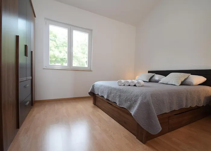 Duda Apartamento Starigrad Paklenica