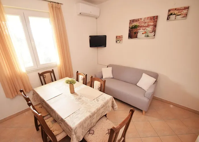 Appartamento Duda Starigrad Paklenica
